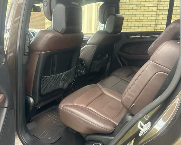 Коричневый Мерседес ГЛ-класс, объемом двигателя 3 л и пробегом 165 тыс. км за 24333 $, фото 20 на Automoto.ua