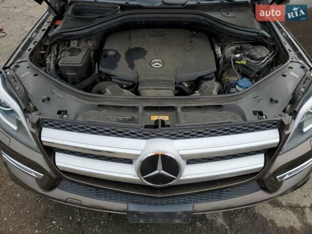 Коричневый Мерседес ГЛ-класс, объемом двигателя 3 л и пробегом 143 тыс. км за 7000 $, фото 11 на Automoto.ua