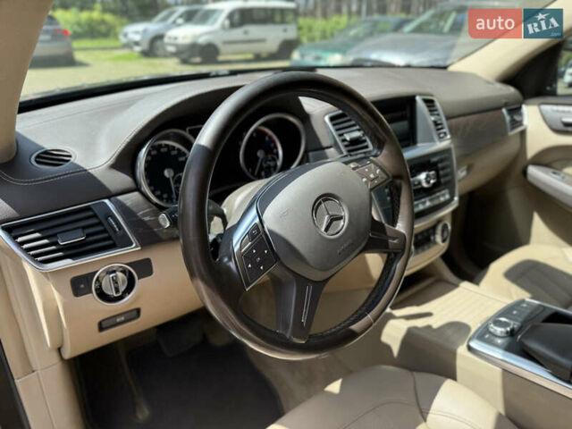 Коричневый Мерседес ГЛ-класс, объемом двигателя 2.99 л и пробегом 150 тыс. км за 27500 $, фото 28 на Automoto.ua