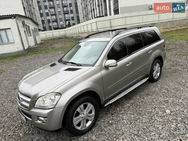 Мерседес ГЛ-класс, объемом двигателя 4 л и пробегом 309 тыс. км за 12000 $, фото 4 на Automoto.ua