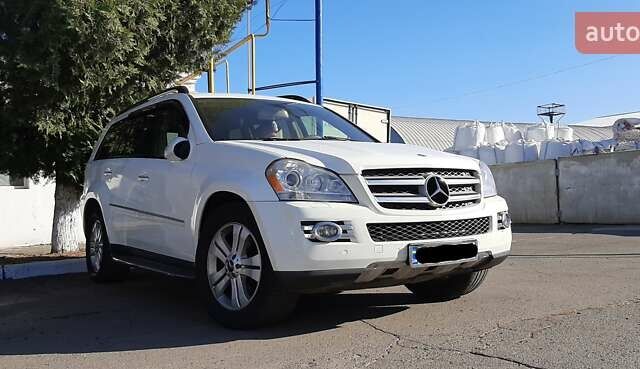 Мерседес ГЛ-класс, объемом двигателя 4.66 л и пробегом 300 тыс. км за 13500 $, фото 20 на Automoto.ua