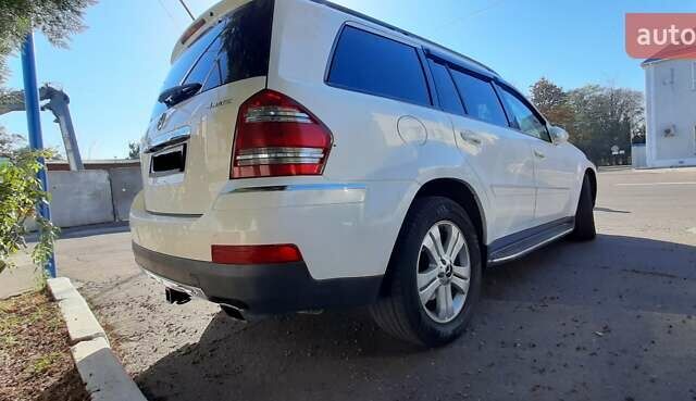 Мерседес ГЛ-класс, объемом двигателя 4.66 л и пробегом 300 тыс. км за 13500 $, фото 6 на Automoto.ua