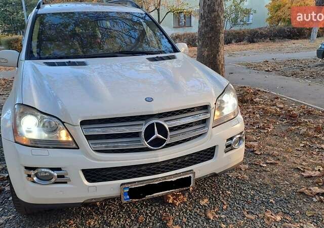 Мерседес ГЛ-класс, объемом двигателя 4.66 л и пробегом 300 тыс. км за 13500 $, фото 29 на Automoto.ua