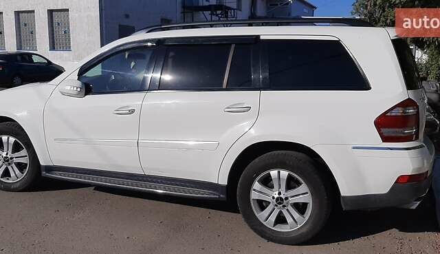 Мерседес ГЛ-класс, объемом двигателя 4.66 л и пробегом 300 тыс. км за 13500 $, фото 23 на Automoto.ua