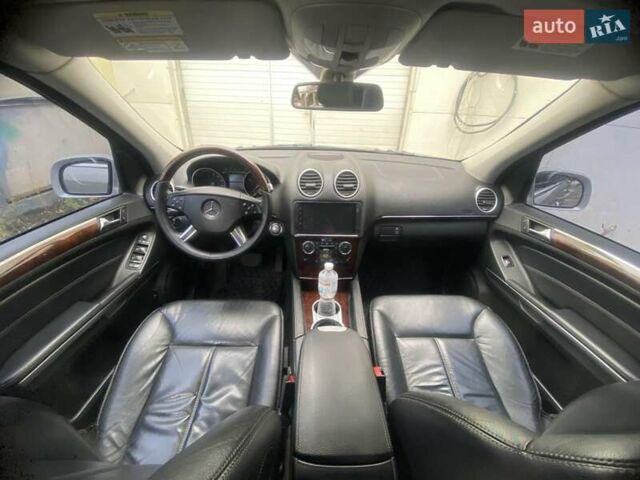 Мерседес ГЛ-класс, объемом двигателя 4.7 л и пробегом 300 тыс. км за 15000 $, фото 10 на Automoto.ua