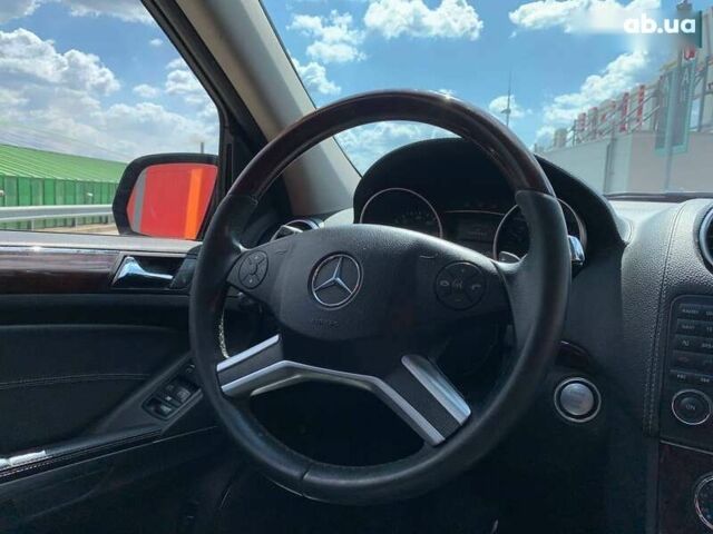 Мерседес ГЛ-класс, объемом двигателя 0 л и пробегом 323 тыс. км за 12990 $, фото 14 на Automoto.ua