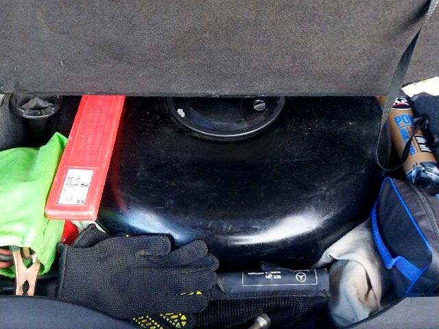 Мерседес ГЛ-класс 2008 в Черкассах на Automoto.ua Мерседес ГЛ-класс, объемом двигателя 4.5 л и пробегом 352 тыс. км за 15500 $, фото 10 на Automoto.ua