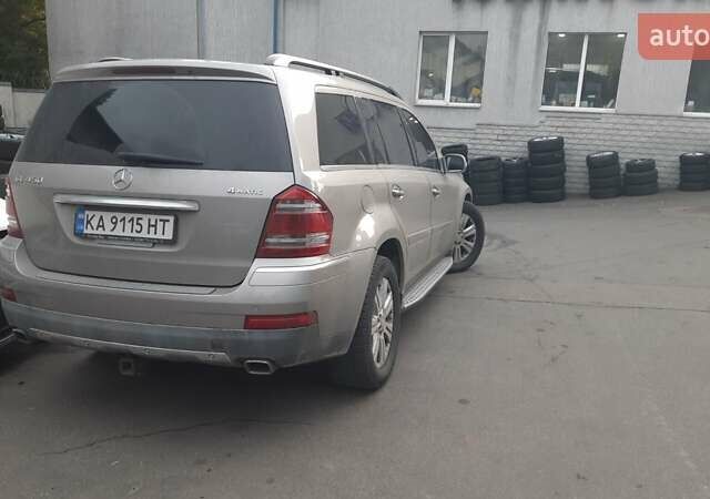 Мерседес ГЛ-класс, объемом двигателя 4.7 л и пробегом 300 тыс. км за 15000 $, фото 1 на Automoto.ua