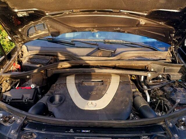 Мерседес ГЛ-класс 2008 в Черкассах на Automoto.ua Мерседес ГЛ-класс, объемом двигателя 4.5 л и пробегом 352 тыс. км за 15500 $, фото 7 на Automoto.ua