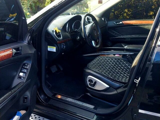 Мерседес ГЛ-класс 2008 в Черкассах на Automoto.ua Мерседес ГЛ-класс, объемом двигателя 4.5 л и пробегом 352 тыс. км за 15500 $, фото 5 на Automoto.ua