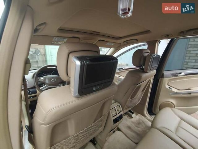 Мерседес ГЛ-Клас, об'ємом двигуна 3 л та пробігом 223 тис. км за 17500 $, фото 11 на Automoto.ua