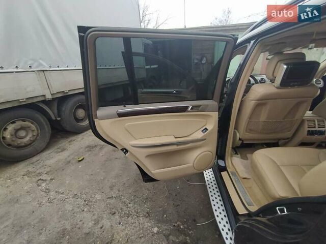 Мерседес ГЛ-Клас, об'ємом двигуна 3 л та пробігом 223 тис. км за 17500 $, фото 12 на Automoto.ua
