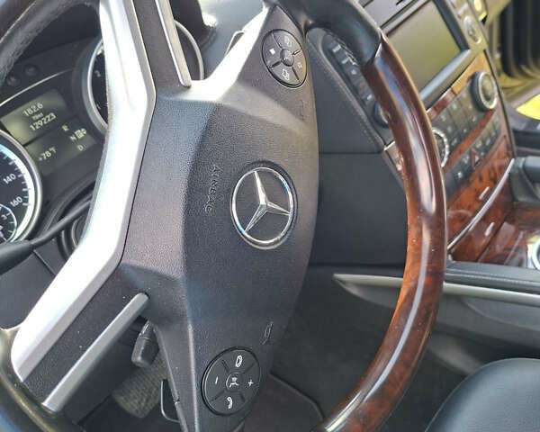 Мерседес ГЛ-класс, объемом двигателя 3 л и пробегом 207 тыс. км за 16500 $, фото 7 на Automoto.ua