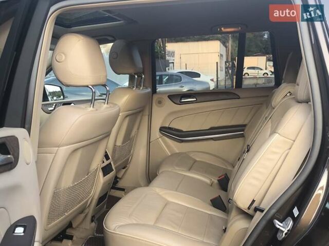 Мерседес ГЛ-Клас, об'ємом двигуна 3 л та пробігом 278 тис. км за 19900 $, фото 28 на Automoto.ua