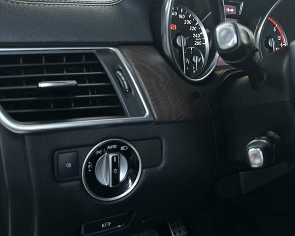 Мерседес ГЛ-Клас, об'ємом двигуна 2.99 л та пробігом 260 тис. км за 33666 $, фото 19 на Automoto.ua