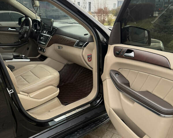 Мерседес ГЛ-класс, объемом двигателя 3 л и пробегом 345 тыс. км за 33000 $, фото 23 на Automoto.ua