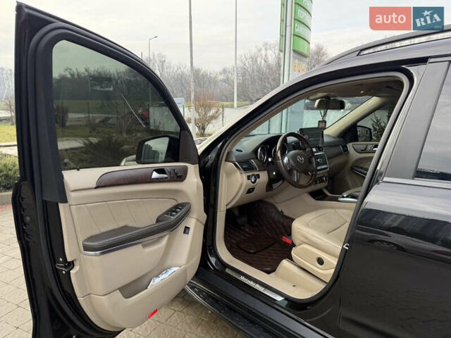 Мерседес ГЛ-класс, объемом двигателя 3 л и пробегом 345 тыс. км за 33000 $, фото 9 на Automoto.ua