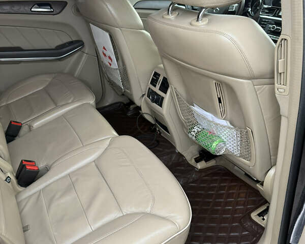 Мерседес ГЛ-класс, объемом двигателя 3 л и пробегом 345 тыс. км за 33000 $, фото 29 на Automoto.ua