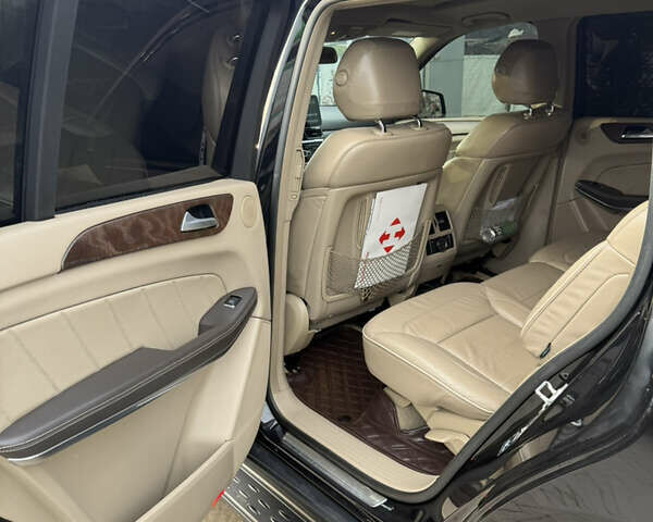 Мерседес ГЛ-класс, объемом двигателя 3 л и пробегом 345 тыс. км за 33000 $, фото 26 на Automoto.ua