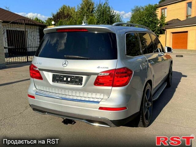 Мерседес ГЛ-класс 2013 в Харькове на Automoto.ua Мерседес ГЛ-класс, объемом двигателя 4.7 л и пробегом 220 тыс. км за 24000 $, фото 2 на Automoto.ua