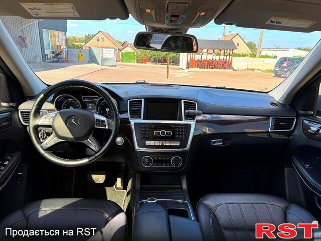 Мерседес ГЛ-класс 2013 в Харькове на Automoto.ua Мерседес ГЛ-класс, объемом двигателя 4.7 л и пробегом 220 тыс. км за 24000 $, фото 6 на Automoto.ua
