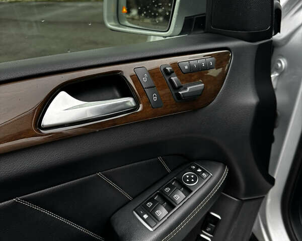 Мерседес ГЛ-Клас, об'ємом двигуна 3 л та пробігом 220 тис. км за 19500 $, фото 6 на Automoto.ua