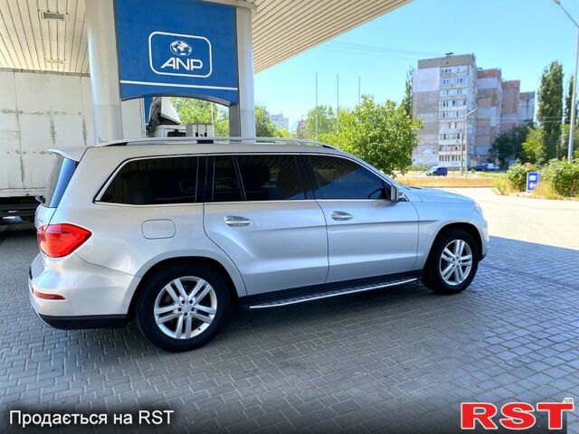 Мерседес ГЛ-класс, объемом двигателя 4.7 л и пробегом 220 тыс. км за 24000 $, фото 2 на Automoto.ua
