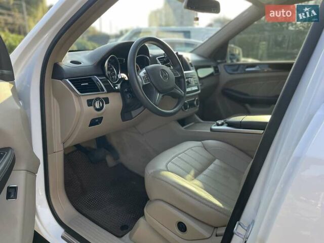 Мерседес ГЛ-класс, объемом двигателя 3 л и пробегом 271 тыс. км за 23900 $, фото 7 на Automoto.ua