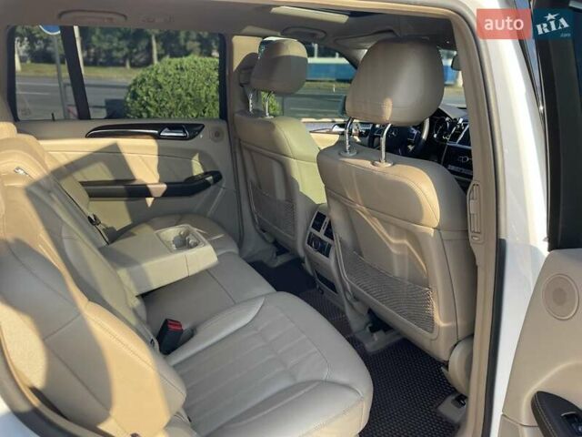 Мерседес ГЛ-класс, объемом двигателя 3 л и пробегом 271 тыс. км за 23900 $, фото 21 на Automoto.ua