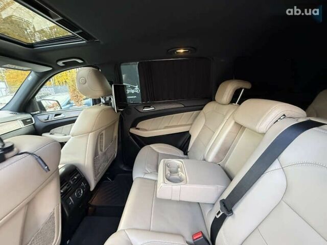 Мерседес ГЛ-Клас, об'ємом двигуна 3 л та пробігом 271 тис. км за 35000 $, фото 20 на Automoto.ua