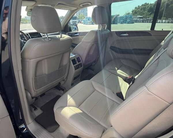 Мерседес ГЛ-класс, объемом двигателя 3 л и пробегом 128 тыс. км за 28000 $, фото 21 на Automoto.ua