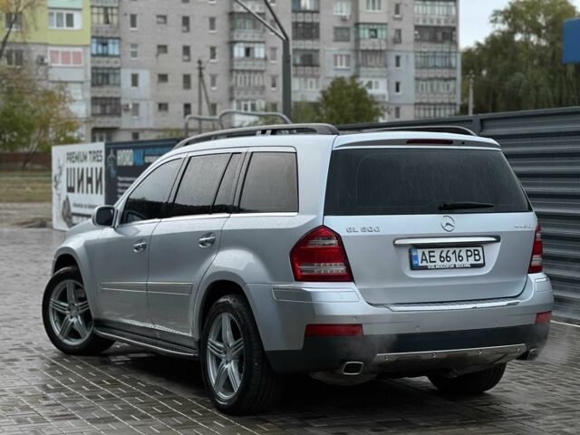 Мерседес ГЛ-класс 2006 в Вольногорске на Automoto.ua Серый Мерседес ГЛ-класс, объемом двигателя 5.5 л и пробегом 300 тыс. км за 13000 $, фото 4 на Automoto.ua