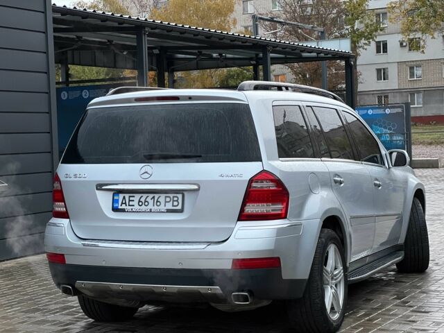 Мерседес ГЛ-класс 2006 в Вольногорске на Automoto.ua Серый Мерседес ГЛ-класс, объемом двигателя 5.5 л и пробегом 300 тыс. км за 13000 $, фото 3 на Automoto.ua