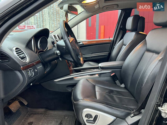 Серый Мерседес ГЛ-класс, объемом двигателя 2.99 л и пробегом 646 тыс. км за 9999 $, фото 16 на Automoto.ua