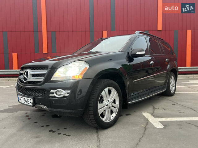 Серый Мерседес ГЛ-класс, объемом двигателя 2.99 л и пробегом 646 тыс. км за 9999 $, фото 5 на Automoto.ua