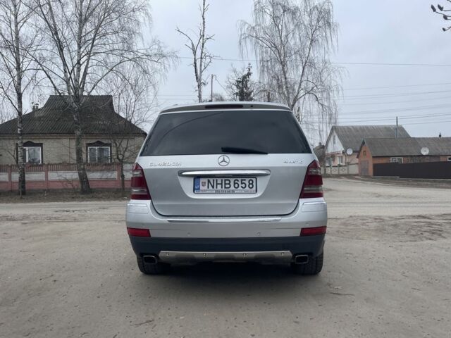 Серый Мерседес ГЛ-класс, объемом двигателя 4 л и пробегом 320 тыс. км за 9830 $, фото 10 на Automoto.ua