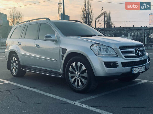 Серый Мерседес ГЛ-класс, объемом двигателя 2.99 л и пробегом 186 тыс. км за 15999 $, фото 1 на Automoto.ua