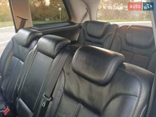 Сірий Мерседес ГЛ-Клас, об'ємом двигуна 4 л та пробігом 329 тис. км за 16800 $, фото 17 на Automoto.ua