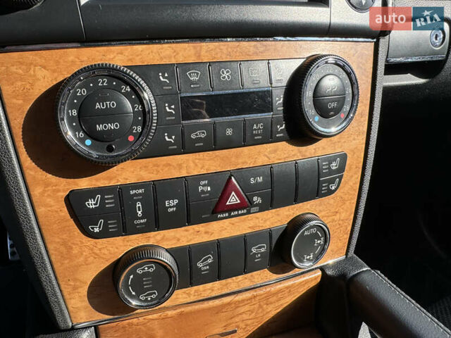 Серый Мерседес ГЛ-класс, объемом двигателя 5.46 л и пробегом 288 тыс. км за 13000 $, фото 28 на Automoto.ua