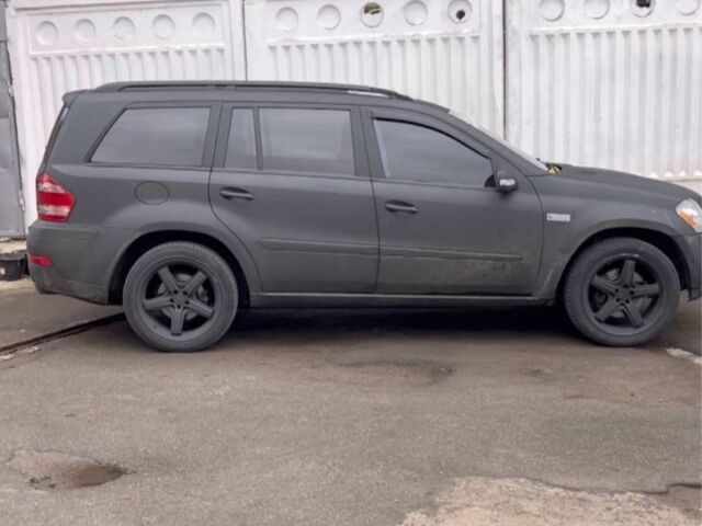 Серый Мерседес ГЛ-класс, объемом двигателя 4.7 л и пробегом 200 тыс. км за 6600 $, фото 2 на Automoto.ua
