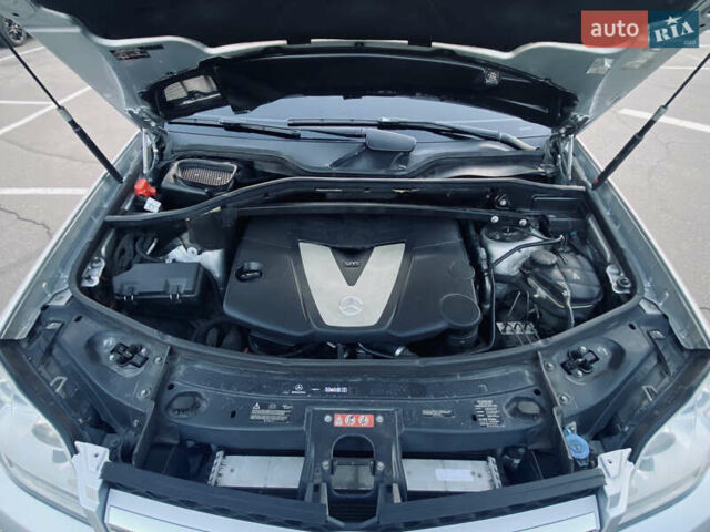 Серый Мерседес ГЛ-класс, объемом двигателя 2.99 л и пробегом 186 тыс. км за 15999 $, фото 20 на Automoto.ua