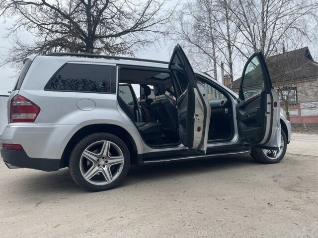 Серый Мерседес ГЛ-класс, объемом двигателя 4 л и пробегом 320 тыс. км за 9830 $, фото 7 на Automoto.ua