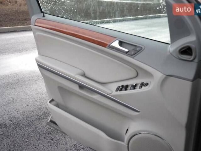 Серый Мерседес ГЛ-класс, объемом двигателя 2.99 л и пробегом 272 тыс. км за 15000 $, фото 11 на Automoto.ua