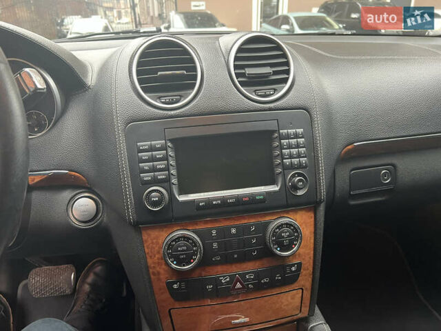 Сірий Мерседес ГЛ-Клас, об'ємом двигуна 4.67 л та пробігом 290 тис. км за 11500 $, фото 27 на Automoto.ua