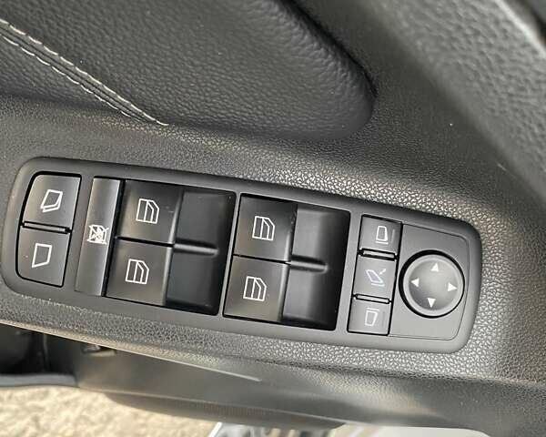 Серый Мерседес ГЛ-класс, объемом двигателя 4.66 л и пробегом 213 тыс. км за 12000 $, фото 18 на Automoto.ua