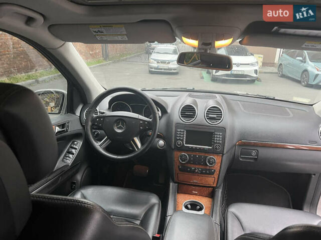 Сірий Мерседес ГЛ-Клас, об'ємом двигуна 4.67 л та пробігом 290 тис. км за 11500 $, фото 14 на Automoto.ua