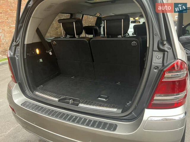 Сірий Мерседес ГЛ-Клас, об'ємом двигуна 4.67 л та пробігом 290 тис. км за 11500 $, фото 17 на Automoto.ua