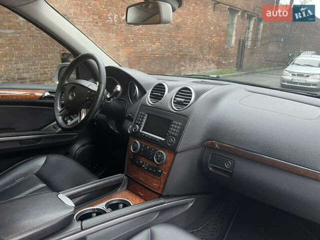 Сірий Мерседес ГЛ-Клас, об'ємом двигуна 4.67 л та пробігом 290 тис. км за 11500 $, фото 12 на Automoto.ua