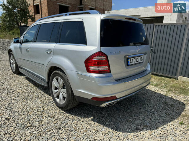 Серый Мерседес ГЛ-класс, объемом двигателя 5.46 л и пробегом 288 тыс. км за 13000 $, фото 9 на Automoto.ua