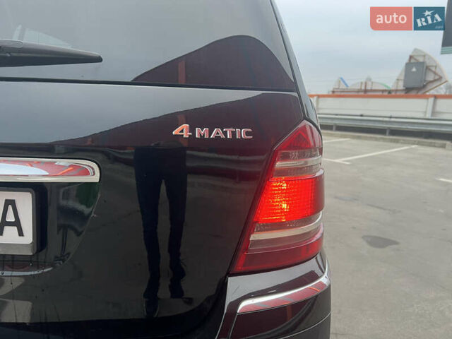 Серый Мерседес ГЛ-класс, объемом двигателя 2.99 л и пробегом 646 тыс. км за 9999 $, фото 11 на Automoto.ua